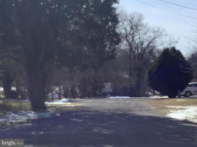 7705 OLD ALEXANDRIA FERRY RD, Clinton, MD 20735