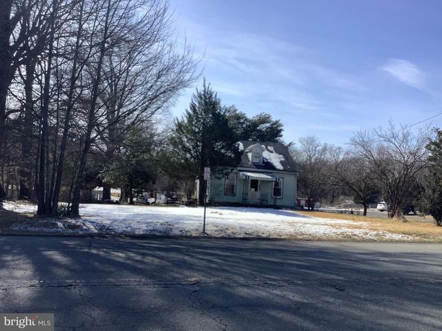 7705 OLD ALEXANDRIA FERRY RD, Clinton, MD 20735