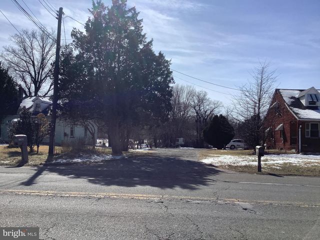 7705 OLD ALEXANDRIA FERRY RD, Clinton, MD 20735