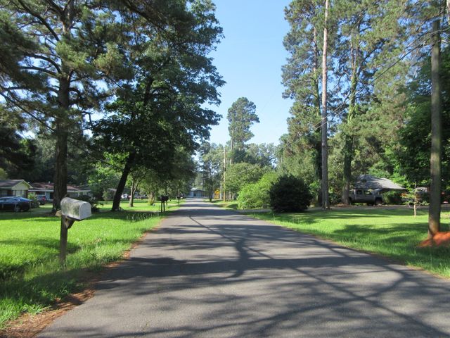 909 Wilton Place, Shreveport, LA 71107