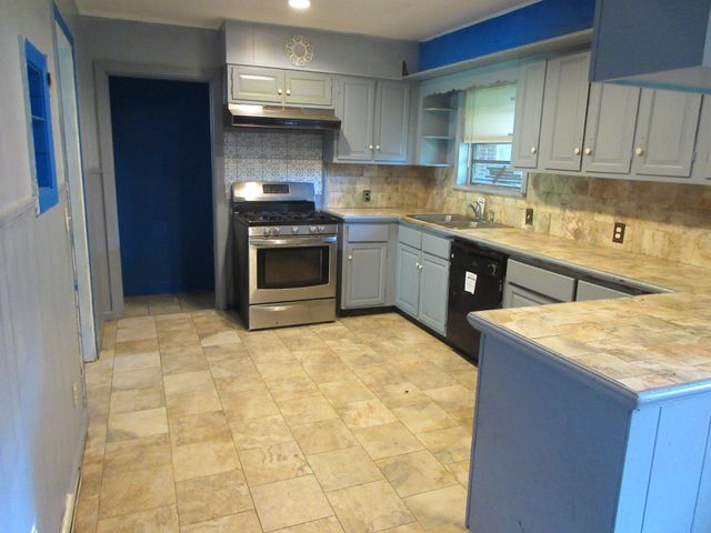 909 Wilton Place, Shreveport, LA 71107