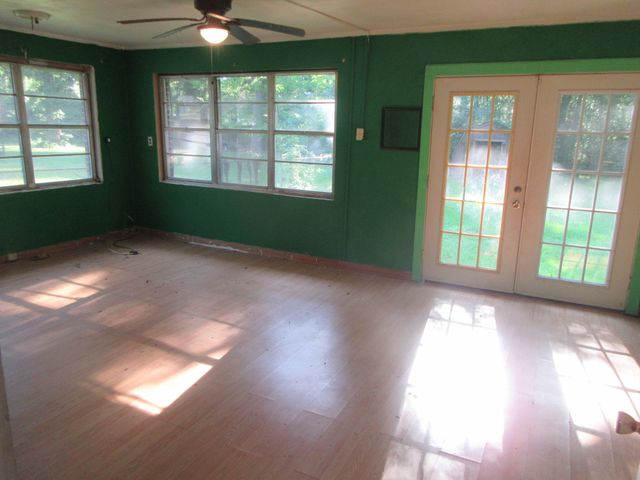 909 Wilton Place, Shreveport, LA 71107