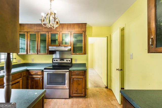 6909 Forsyth Road, Macon, GA 31210