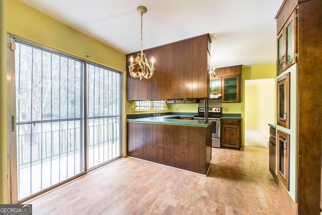 6909 Forsyth Road, Macon, GA 31210