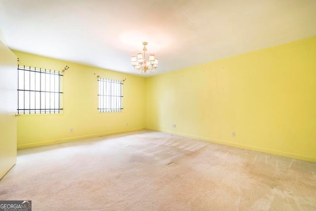 6909 Forsyth Road, Macon, GA 31210