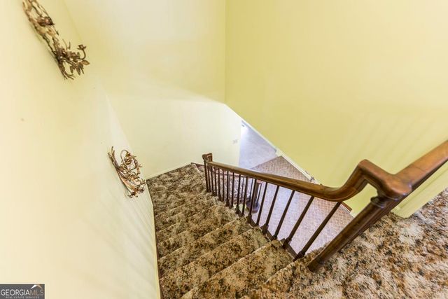 6909 Forsyth Road, Macon, GA 31210