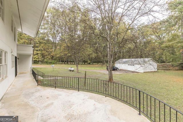 6909 Forsyth Road, Macon, GA 31210