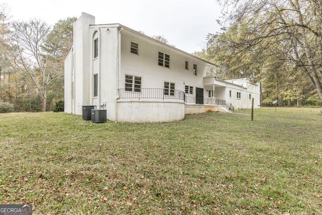 6909 Forsyth Road, Macon, GA 31210