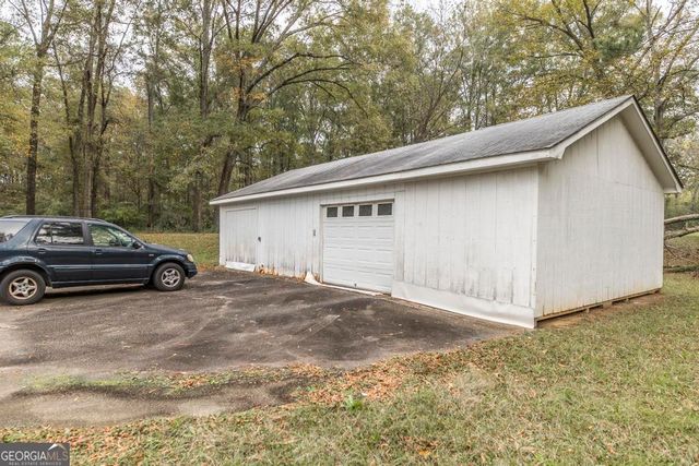 6909 Forsyth Road, Macon, GA 31210