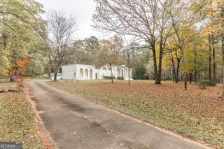 6909 Forsyth Road, Macon, GA 31210