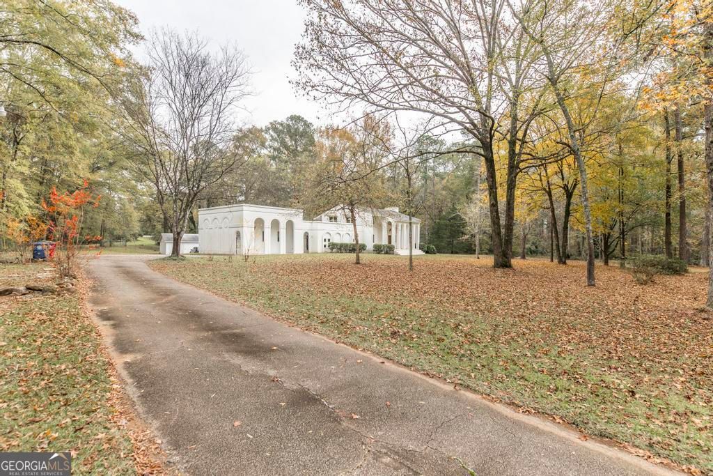 6909 Forsyth Road, Macon, GA 31210