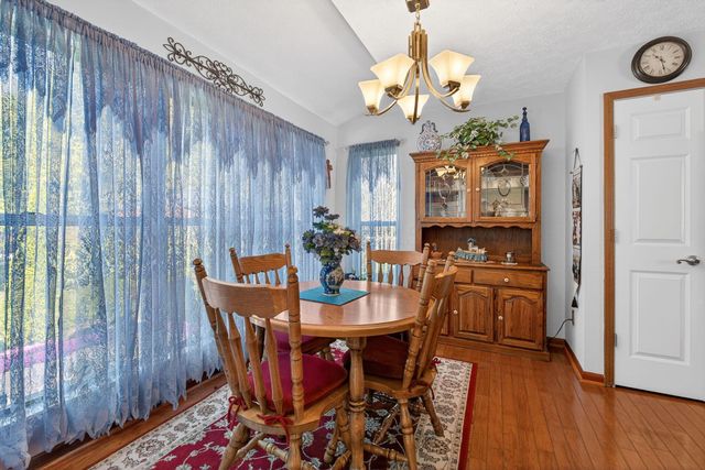 6324 Rossmore Lane, Canal Winchester, OH 43110
