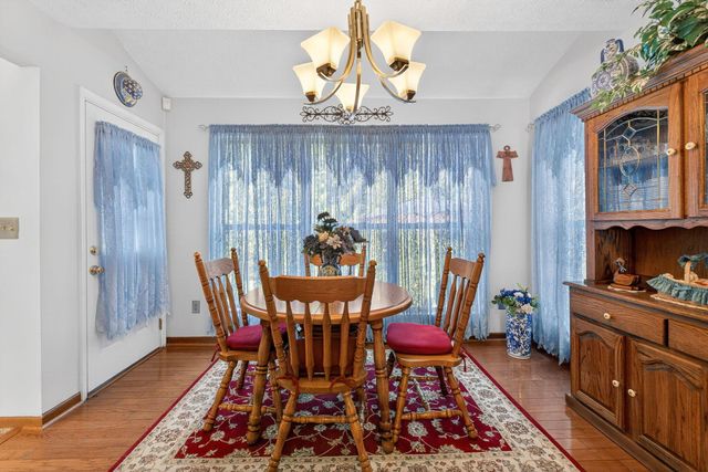 6324 Rossmore Lane, Canal Winchester, OH 43110