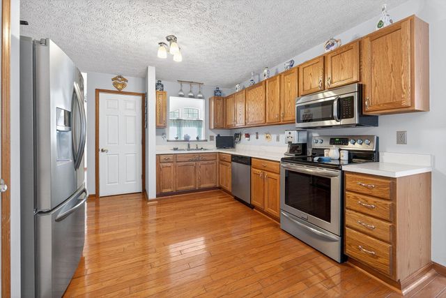 6324 Rossmore Lane, Canal Winchester, OH 43110