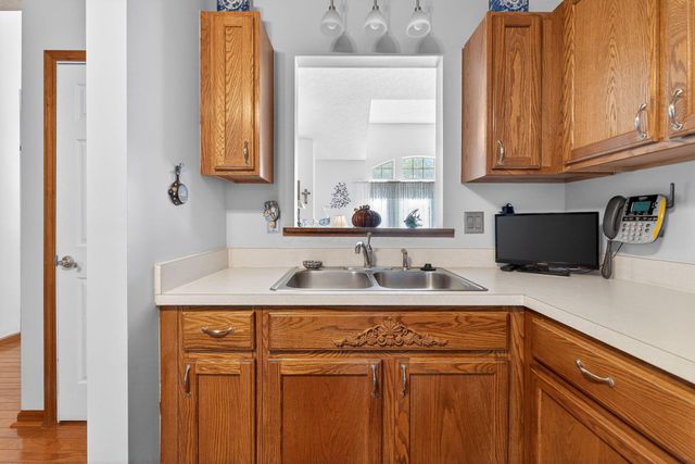 6324 Rossmore Lane, Canal Winchester, OH 43110