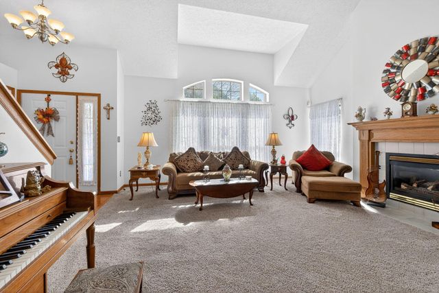 6324 Rossmore Lane, Canal Winchester, OH 43110