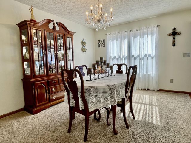 6324 Rossmore Lane, Canal Winchester, OH 43110