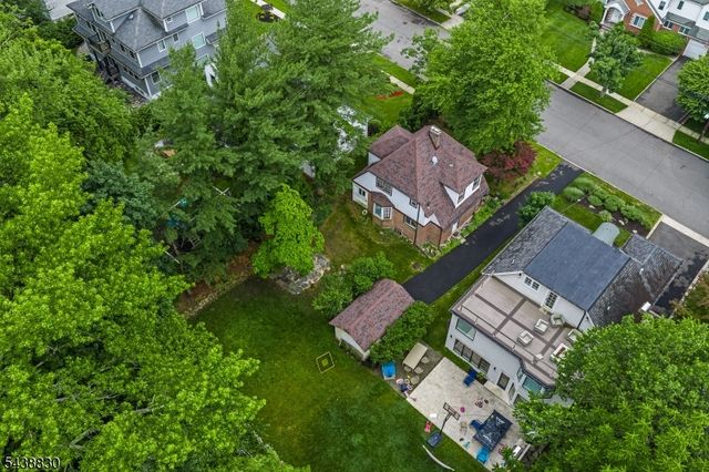 619 Maitland Ave, Teaneck Twp., NJ 07666
