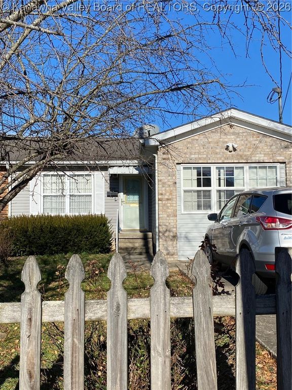 2222 Lincoln Avenue, St Albans, WV 25177