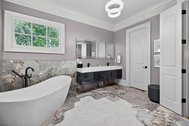 1770 Lane Creek Drive, Bishop, GA 30621