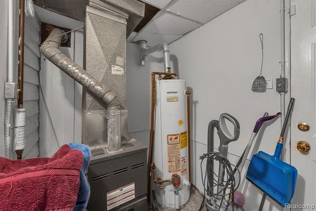 25520 New York Street, Dearborn Heights, MI 48125