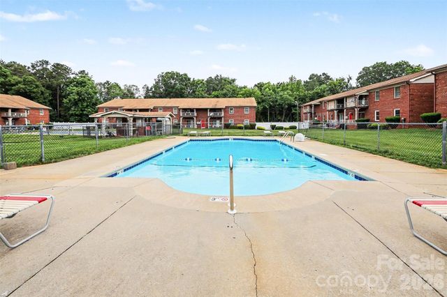 121 Carriage House Drive, Kannapolis, NC 28081