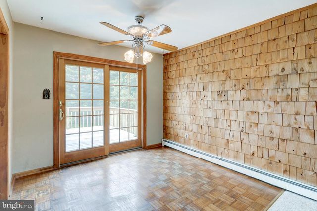 1896 LITTLE CONESTOGA RD, Elverson, PA 19520