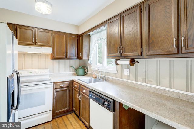 1896 LITTLE CONESTOGA RD, Elverson, PA 19520