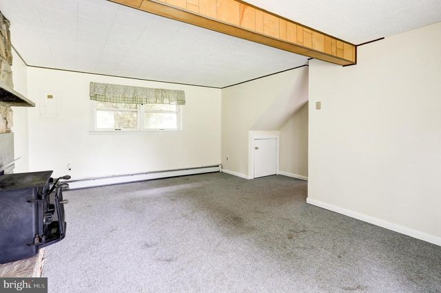 1896 LITTLE CONESTOGA RD, Elverson, PA 19520