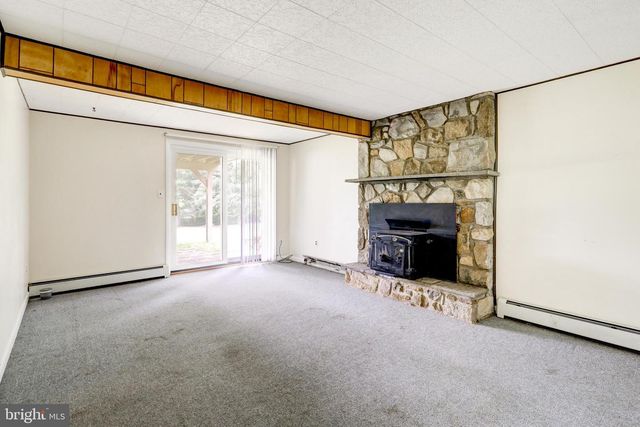 1896 LITTLE CONESTOGA RD, Elverson, PA 19520
