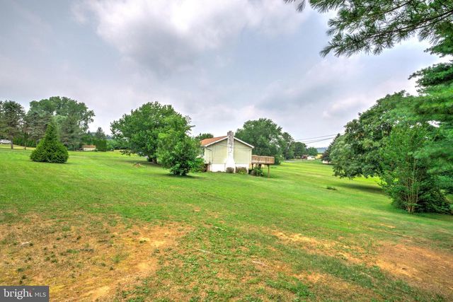 1896 LITTLE CONESTOGA RD, Elverson, PA 19520