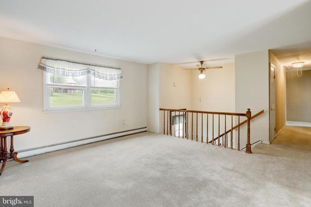 1896 LITTLE CONESTOGA RD, Elverson, PA 19520