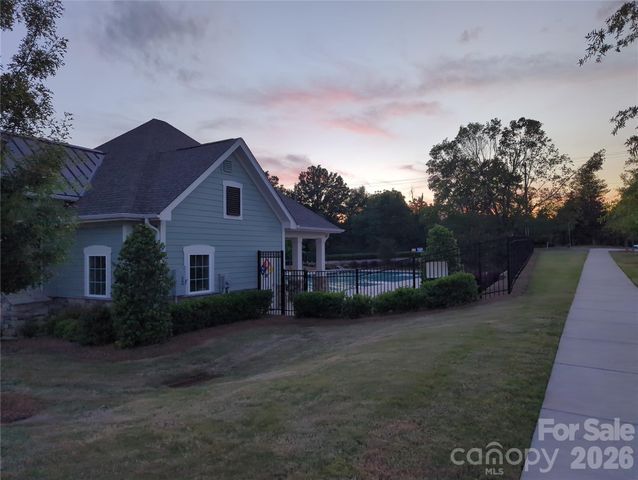 1140 Bigelow Street, Charlotte, NC 28269
