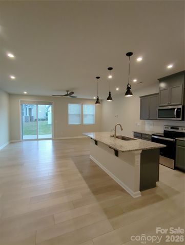 1140 Bigelow Street, Charlotte, NC 28269