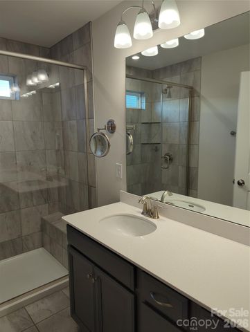 1140 Bigelow Street, Charlotte, NC 28269