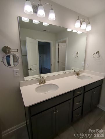 1140 Bigelow Street, Charlotte, NC 28269