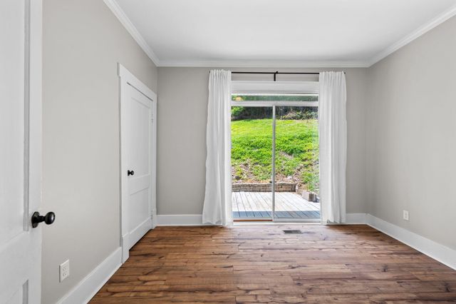 1317 Hixson Pike, Chattanooga, TN 37405