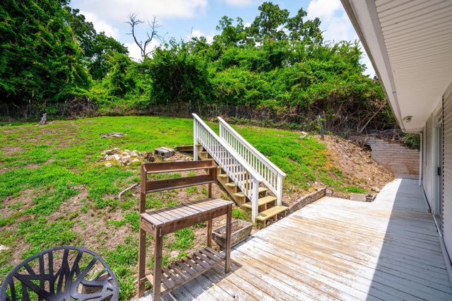 1317 Hixson Pike, Chattanooga, TN 37405