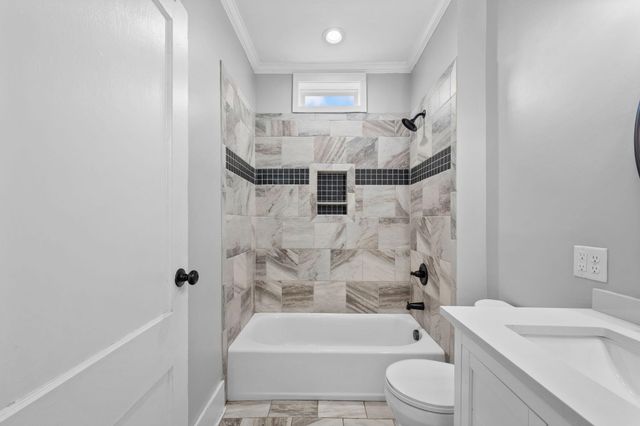 1317 Hixson Pike, Chattanooga, TN 37405
