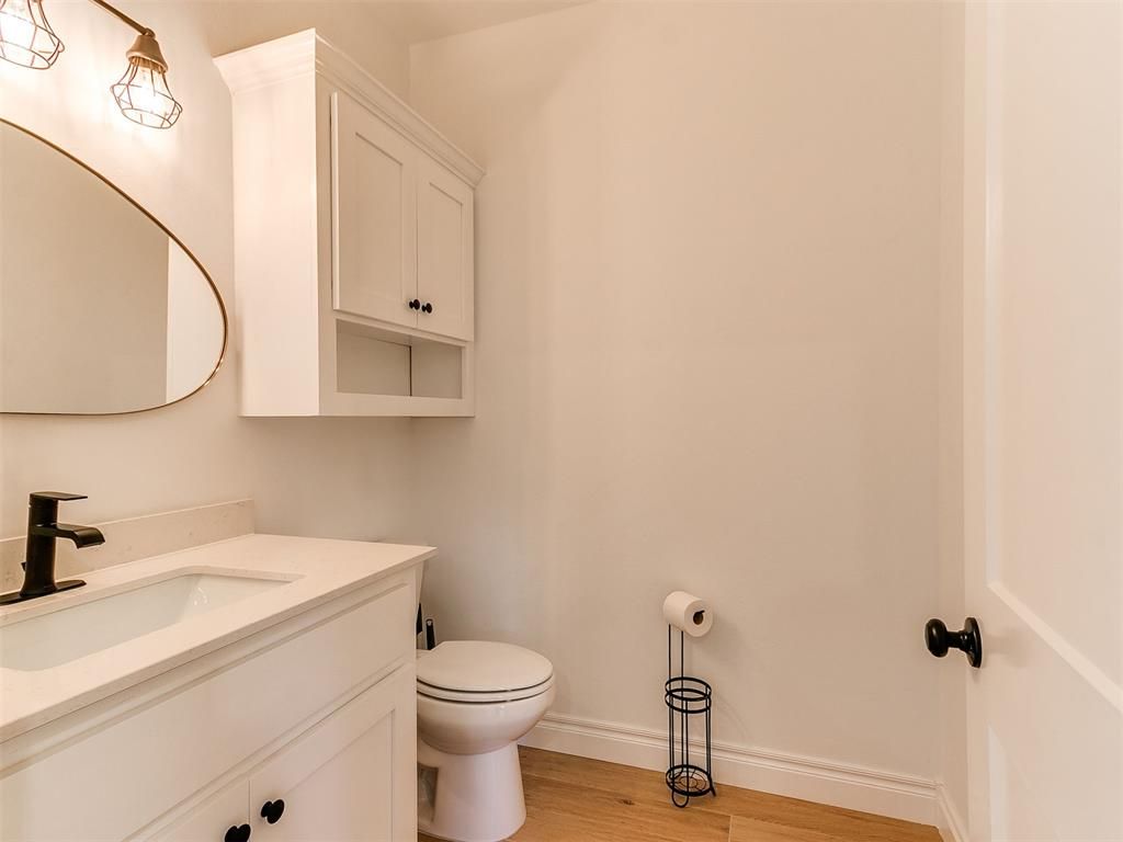 Image 13 of property listing at 1027 S 7th Street, Chickasha, OK 73018