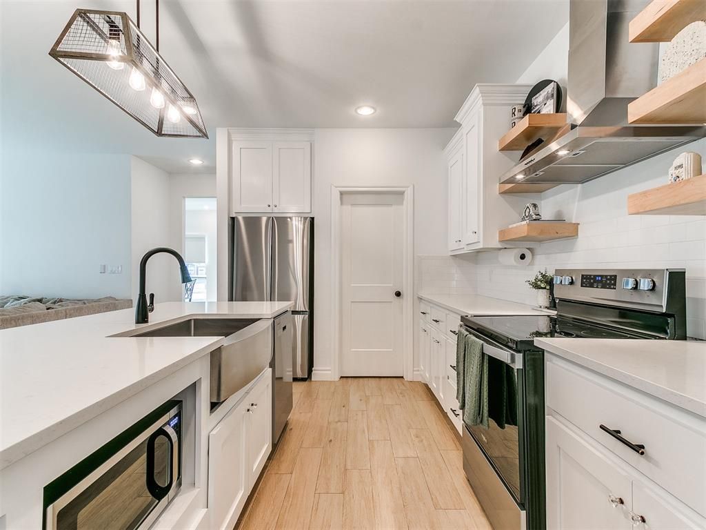 Image 19 of property listing at 1027 S 7th Street, Chickasha, OK 73018