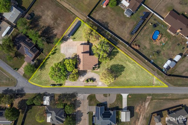 1410 SIOUX LANE, Burkburnett, TX 76354