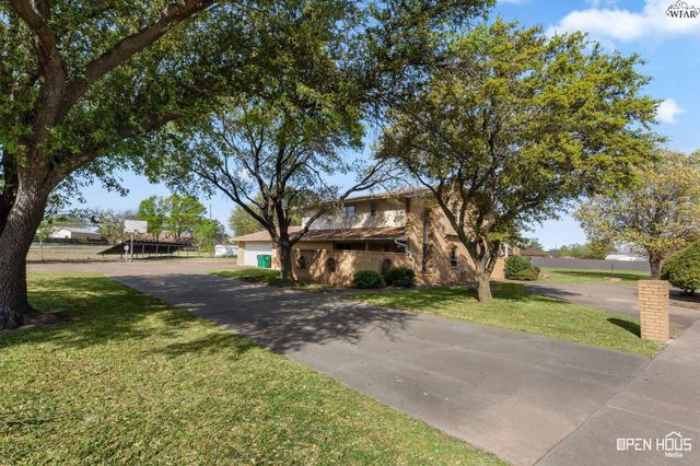 1410 SIOUX LANE, Burkburnett, TX 76354