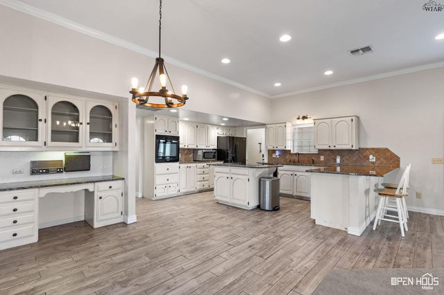 1410 SIOUX LANE, Burkburnett, TX 76354