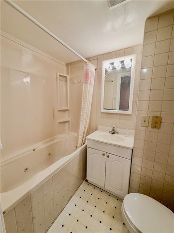 5 Barnes Avenue, Johnston, RI 02919