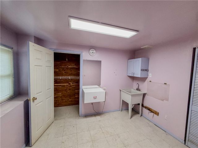 5 Barnes Avenue, Johnston, RI 02919