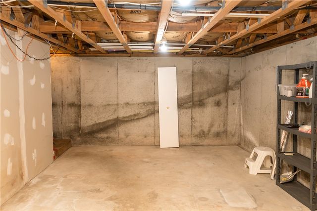 5 Barnes Avenue, Johnston, RI 02919