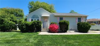 5 Barnes Avenue, Johnston, RI 02919