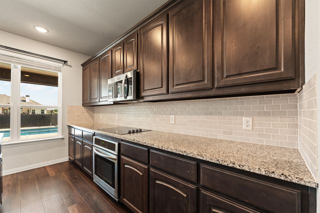 6304 Rustic Edge Street, Godley, TX 76044