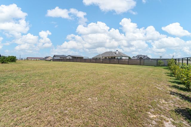 6304 Rustic Edge Street, Godley, TX 76044